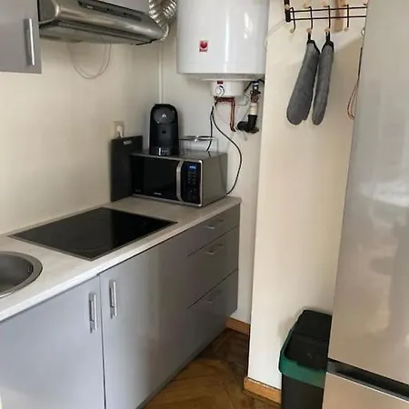 Art Deco - Two Bedroom Apartamento