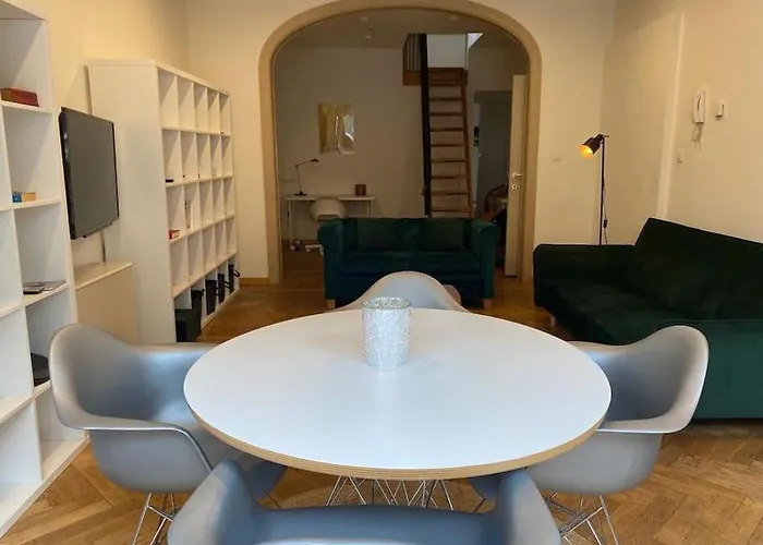 아파트 Art Deco - Two Bedroom *