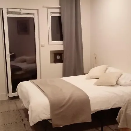 Art Deco - Two Bedroom